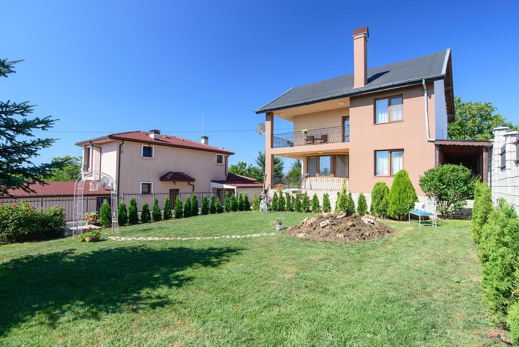 Villa Maja Варна Екстериор снимка